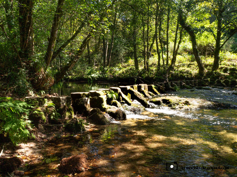 Porto de Abaixo, poldras, peares, pasais, pasadeiras o pasadoiros.